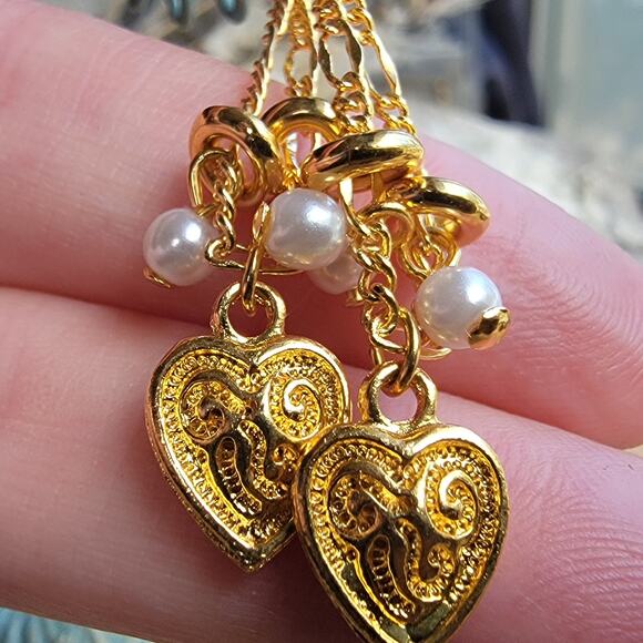 Vintage 1980s Gold Tone Dangle Earrings Heart Pearl Drop New Old Stock 2 Inch - Picture 3 of 10